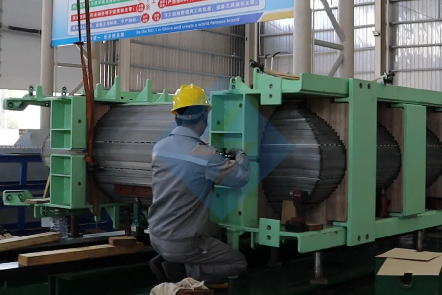 Betrouwbare fabrikant van olietransformatoren van Evernew Transformer. Levering en productie van olietransformatoren voor Rusland en de GOS-landen.